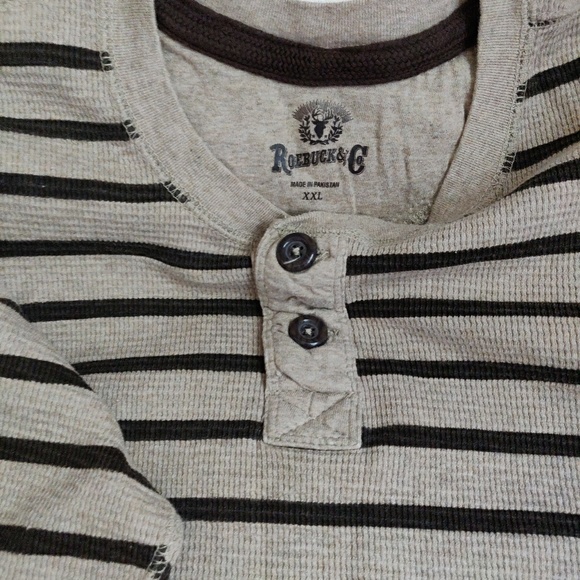 Long sleeves polo size X XL - Picture 3 of 6